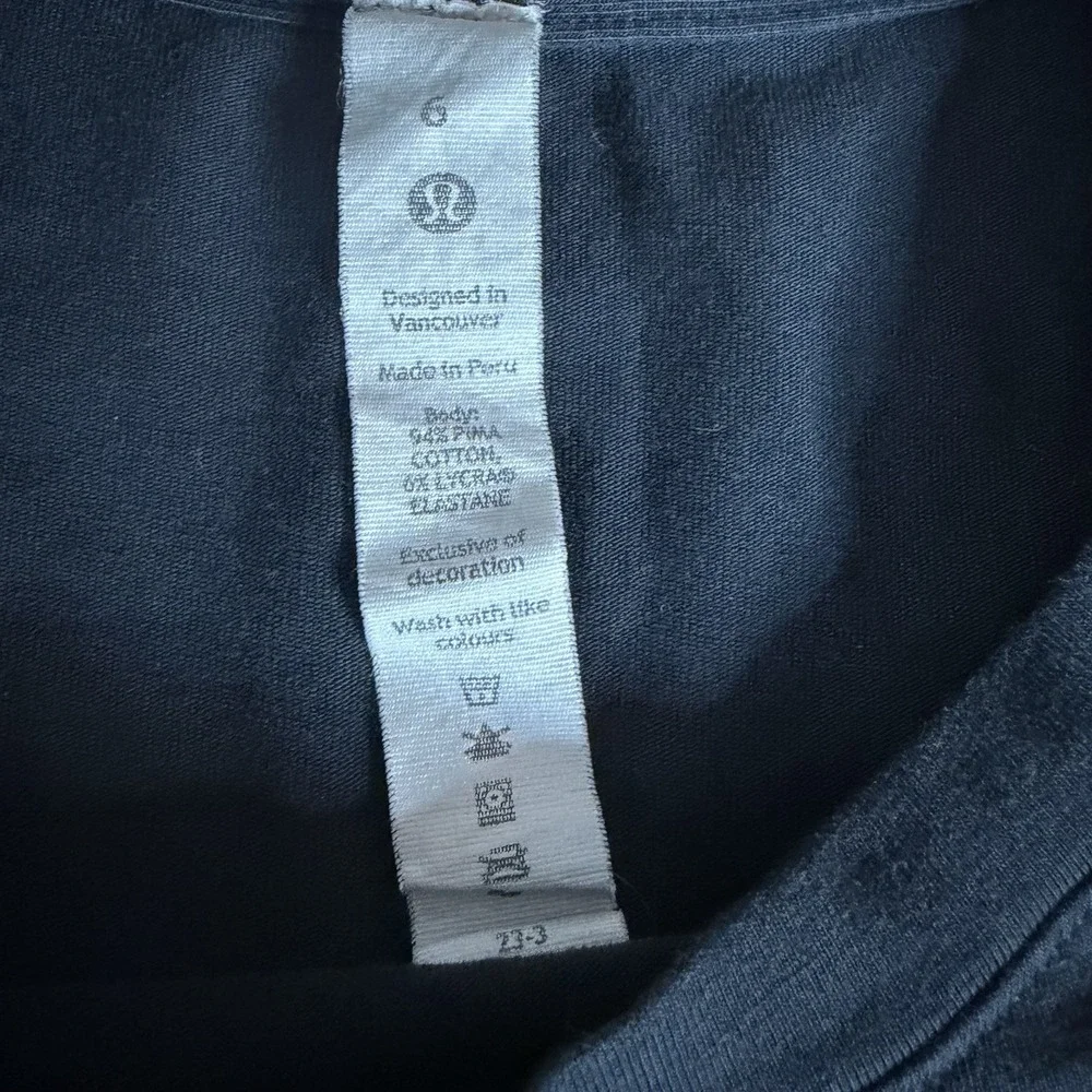 Women's Lululemon Love Long Sleeve Black Shirt Workout/Running Top Size 6